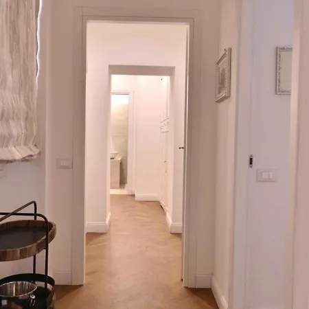 Luxury Appartament Trevi Tatil Evi *